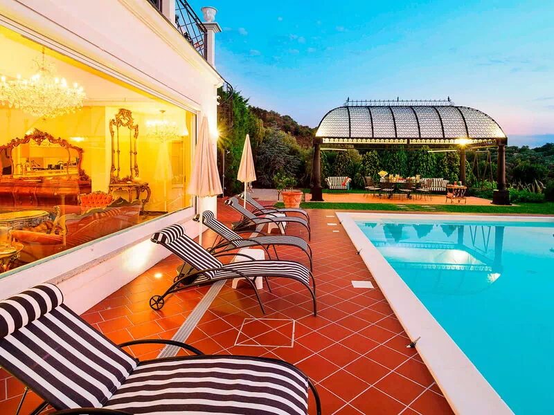 Immersed Villas